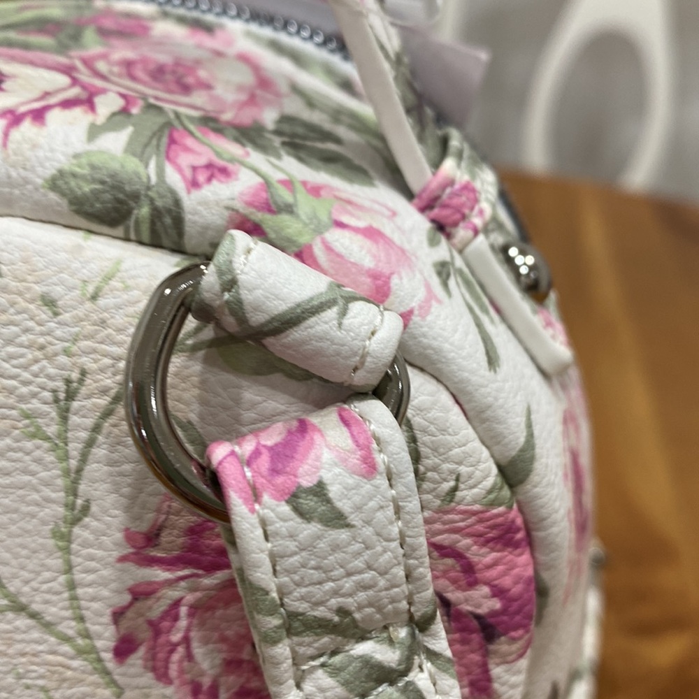 NWT. BetseyJohnson floral puppy, mini backpack/purse. - Picture 4 of 13